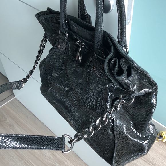 *3 for $500* Special Edition Michael Kors tote - Picture 5 of 6